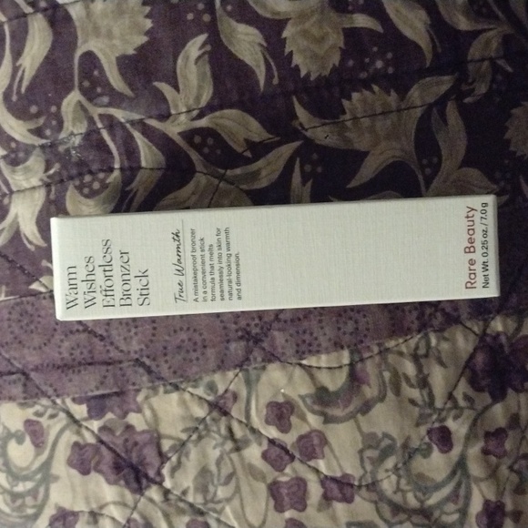 Rare Beauty warm wishes Effortless Bronzer Stick - Picture 5 of 6